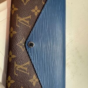 LV wallet